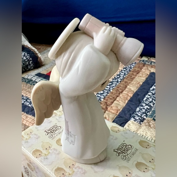 Enesco Precious Moments Figurine - Picture 3 of 8